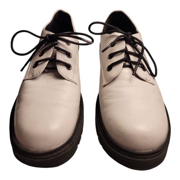 Seychelles Katie oxford white womens 7.5 lace-up black platform lugs sole - Picture 2 of 9